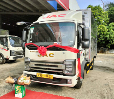 JAC N250S Pro E5 2.5 Tấn Thùng Kín 4.46m, Động Cơ Cummins