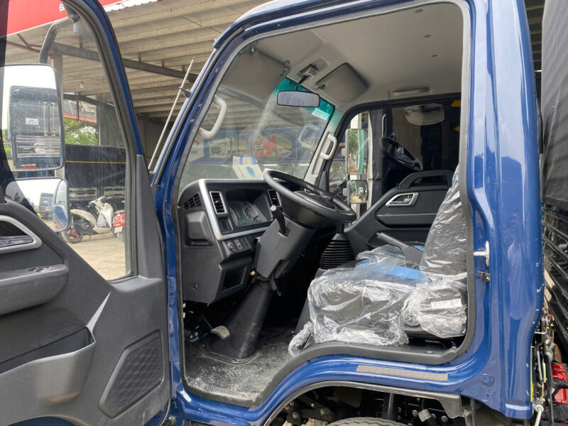 JAC H250E5 Thùng Bạt 3.8m, 2.5 Tấn | Trả Góp 75%