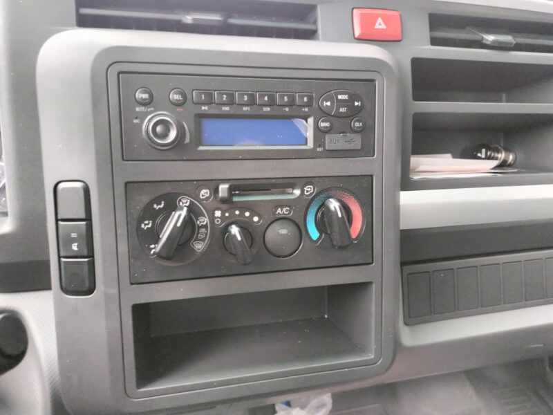 JAC N250S PRO E5, Thùng Bạt 4.46m, 2.5 Tấn