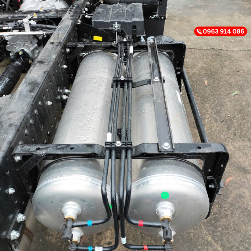 JAC N900 Plus E5 Thùng Bạt 7m, 9 Tấn, Động Cơ Cummins