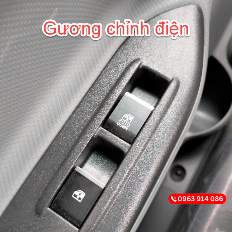 JAC N200S E5 Thùng Kín 1.9 Tấn Gắn Bửng Nâng Hạ