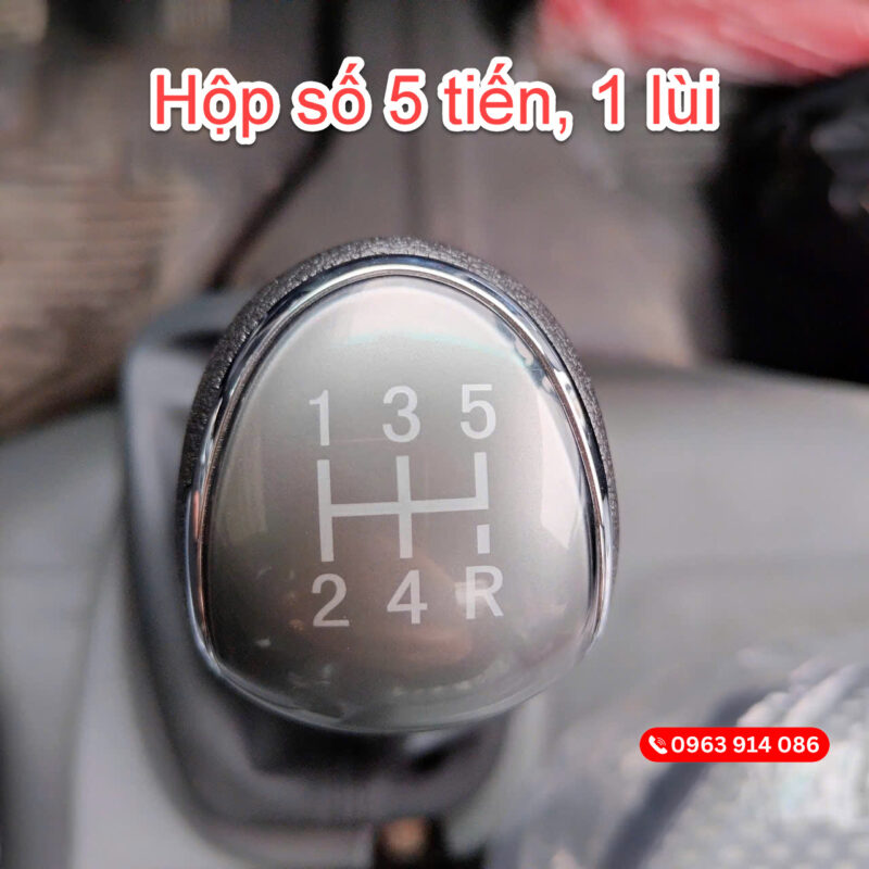 JAC N200S E5 Thùng Kín 1.9 Tấn Gắn Bửng Nâng Hạ