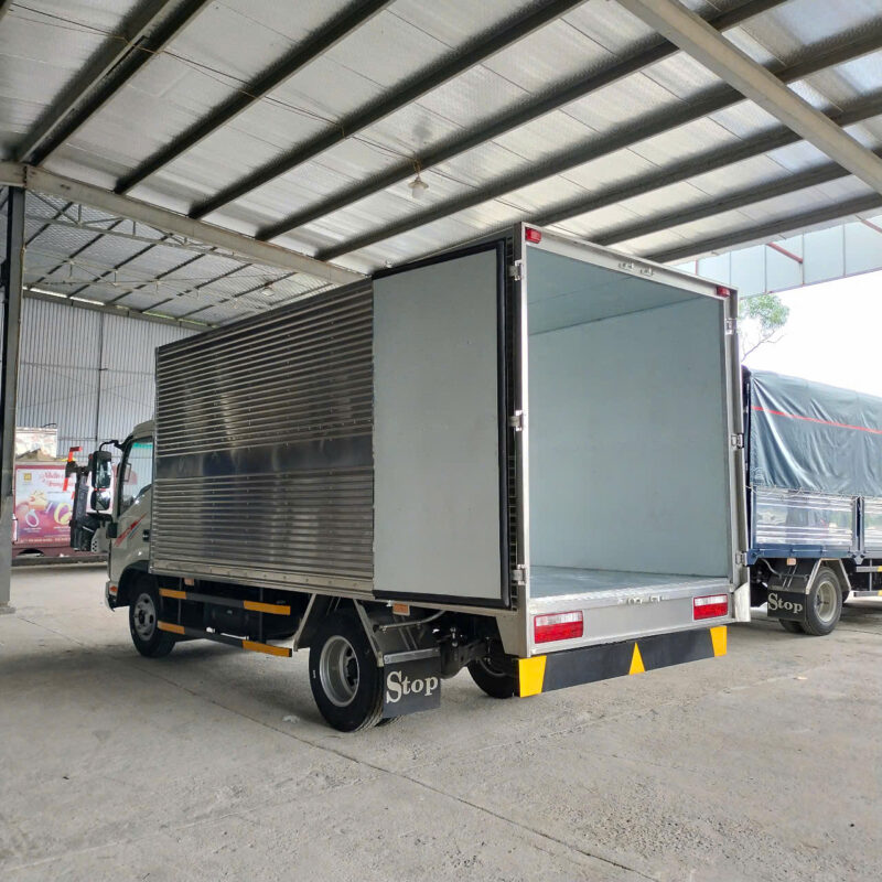 JAC N250S Pro E5 2.5 Tấn Thùng Kín 4.46m, Động Cơ Cummins