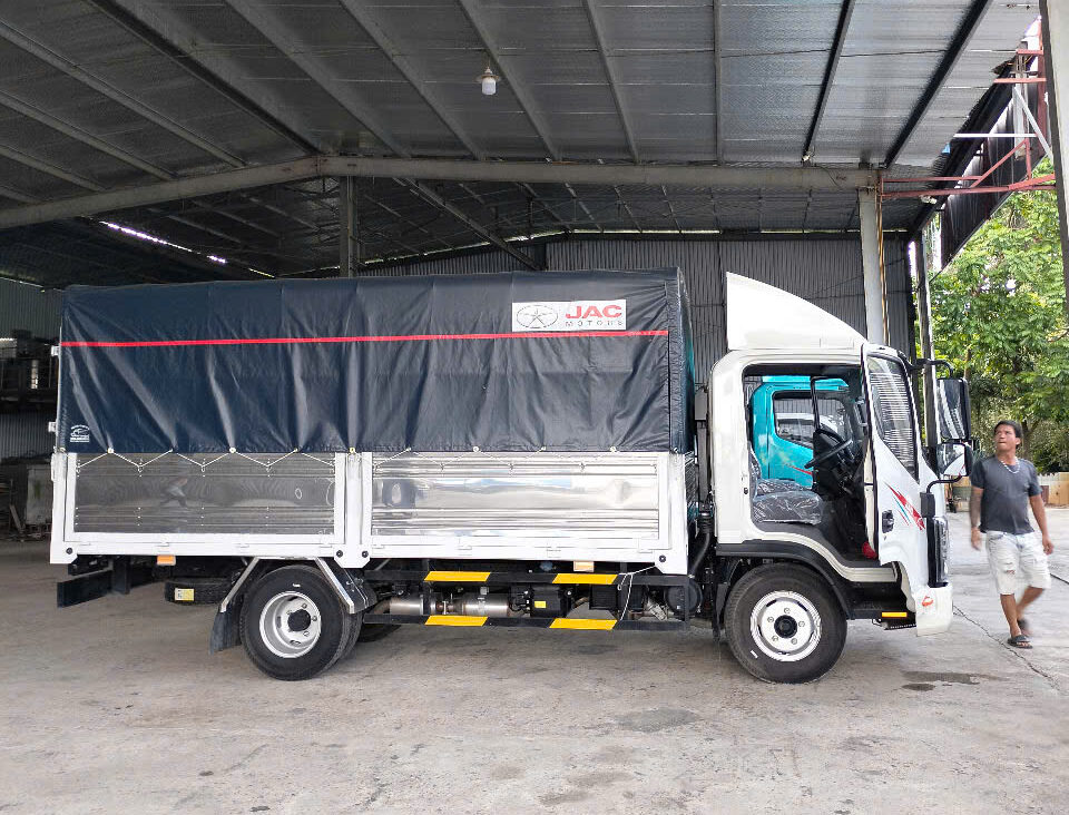 Jac N350S Pro E5 thùng bạt