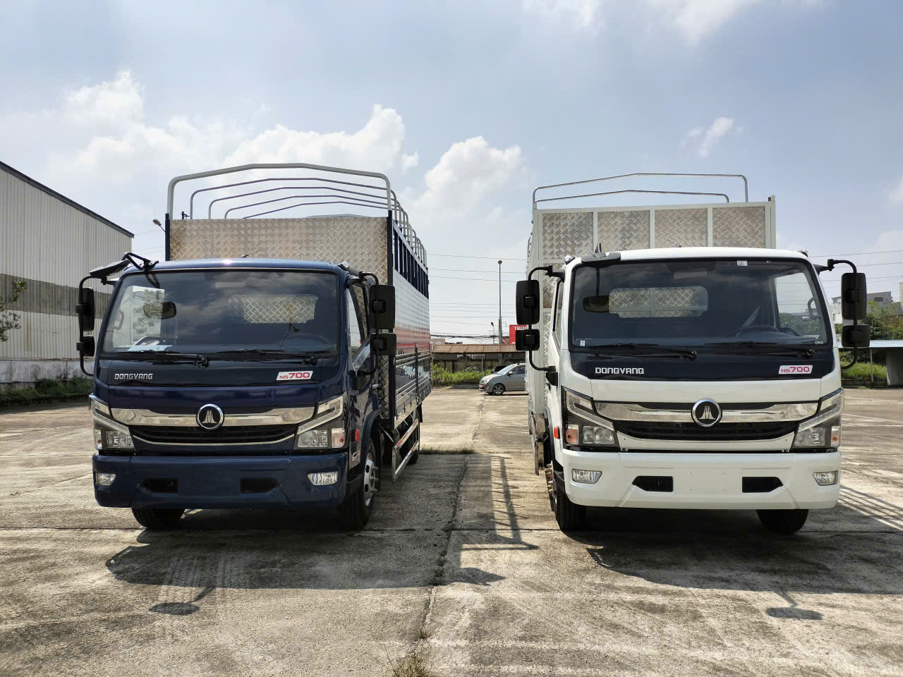 Ngoại thất xe tải đồng vàng ns700